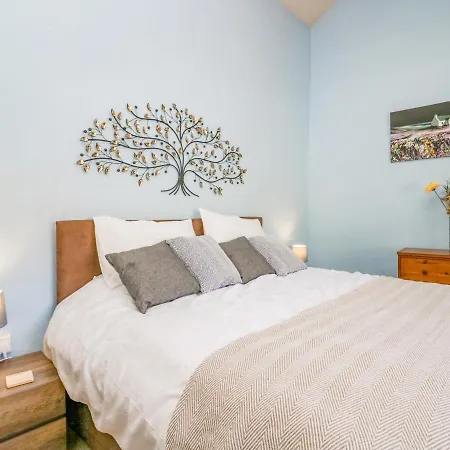 Egg Pudding Stone Ferienhaus *